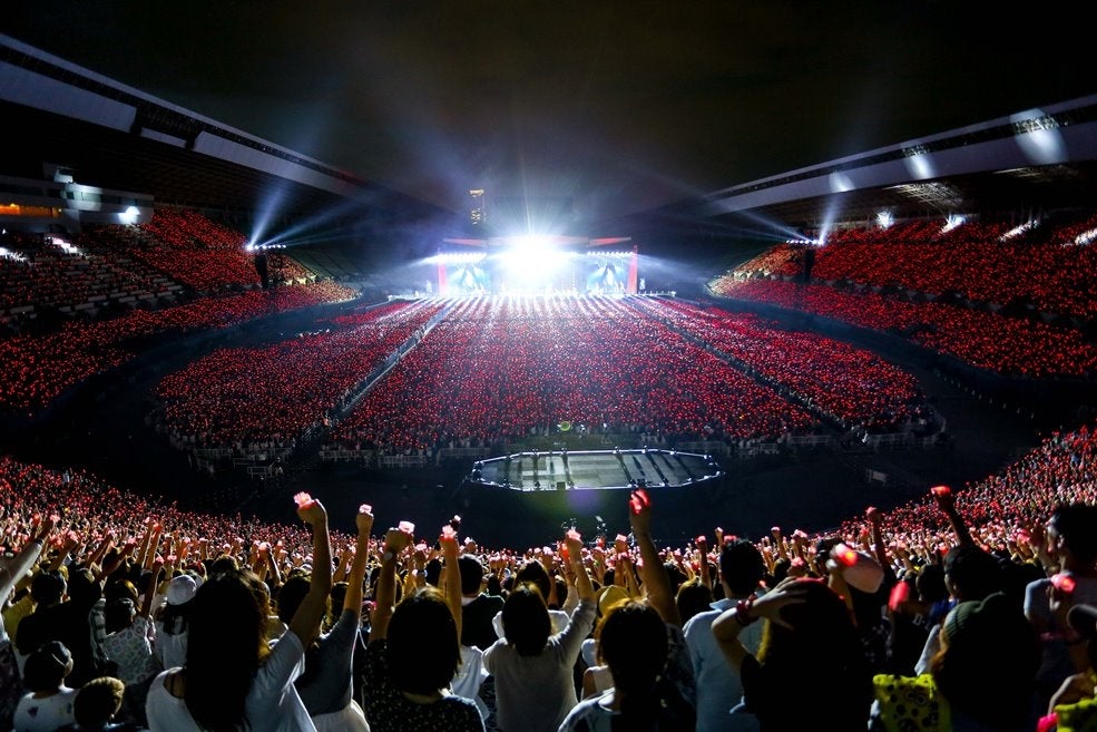 Bigbang 10周年記念ライブに16万5000人が集結 感謝の思い語る モデルプレス Bigbang 10周年記念ライブに16万5000人が集結 感謝の思い語る モデルプレス