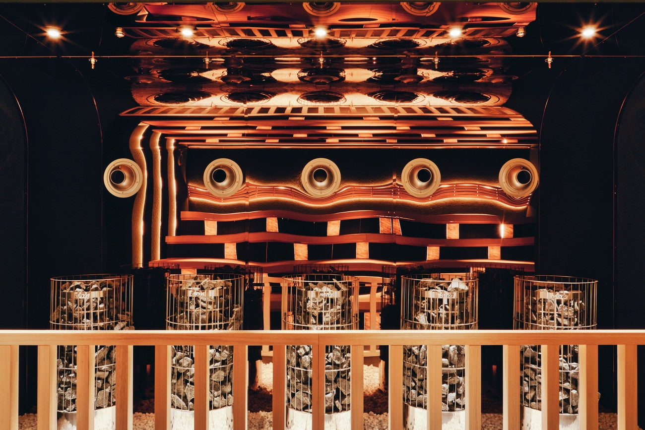 千葉「スパメッツァおおたか」ドラゴンサウナ＆15種の風呂、書籍15,000冊以上のラウンジ完備