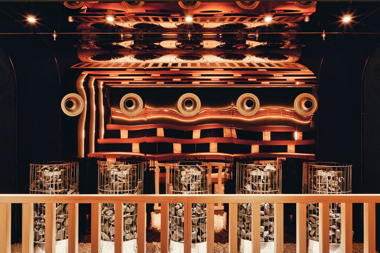 千葉「スパメッツァおおたか」ドラゴンサウナ&15種の風呂、書籍15,000冊以上のラウンジ完備