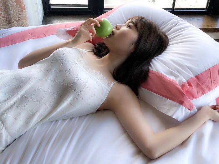 乃木坂46生田絵梨花オフショット(提供写真)