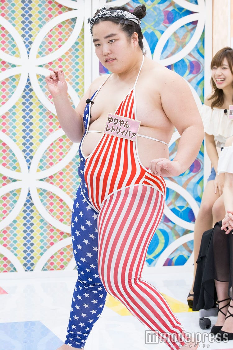 ゆり やん 水着