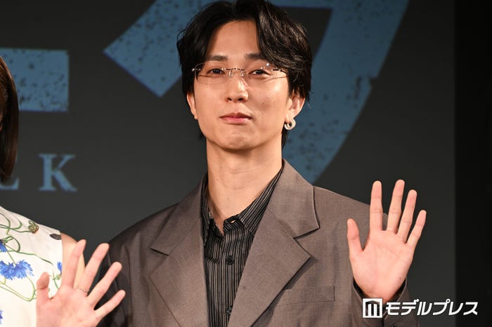 福士蒼汰に“じゅりじゅり”と呼ばれる田中樹(C)モデルプレス