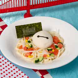 冷製カラフルうどん税込1,790円(C)Disney