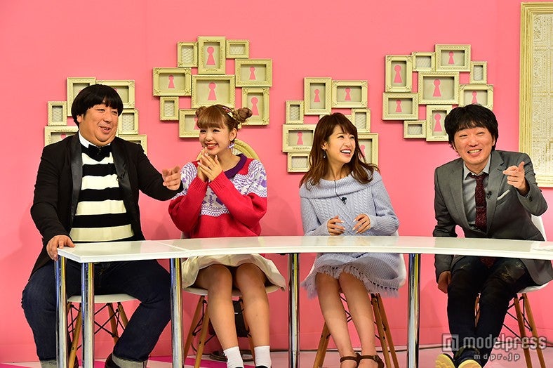 （左から）バナナマン日村、藤田ニコル、舟山久美子、スピードワゴン小沢（C）TBS