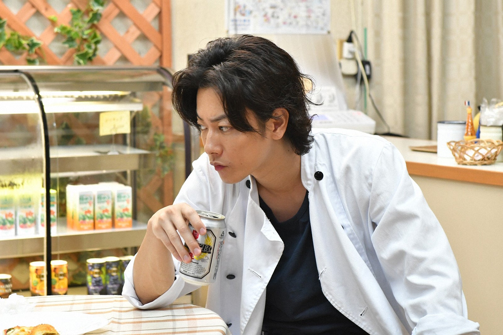 佐藤健／「義母と娘のブルース」第7話より（C）TBS