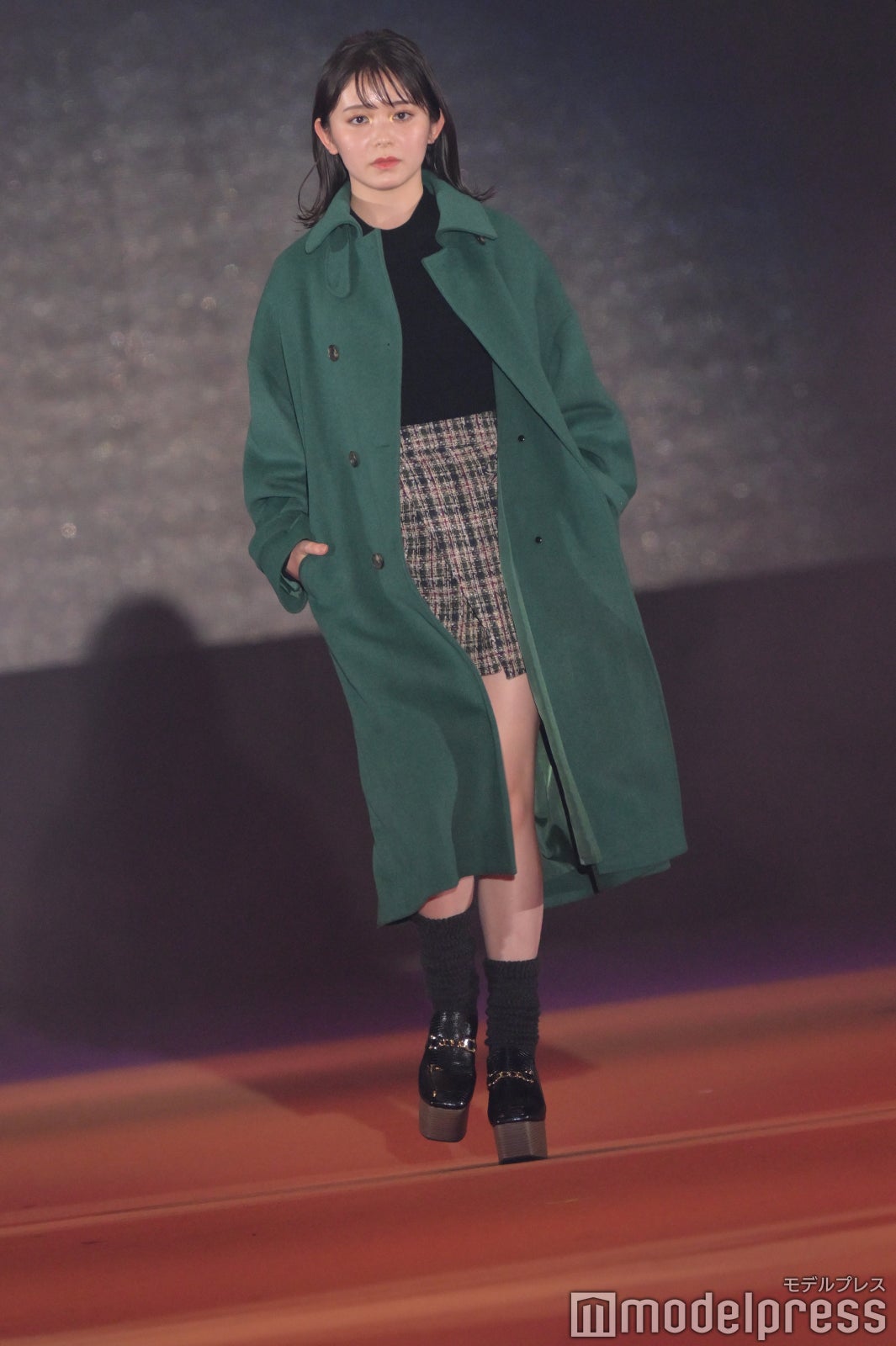 （C）モデルプレス