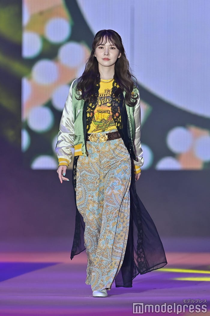 加藤史帆(C)モデルプレス
