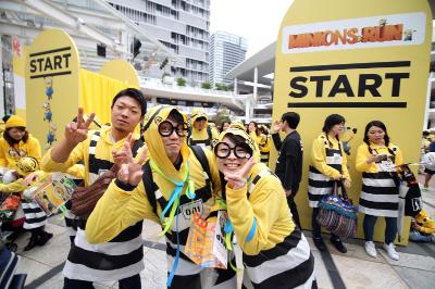 ミニオンズラン 福岡で初開催 ミニオン衣装でミッションに挑戦 女子旅プレス