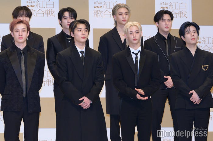 Stray Kids(後列)ハン、リノ、ヒョンジン、チャンビン(前列)バンチャン、アイエン、フィリックス、スンミン(C)モデルプレス