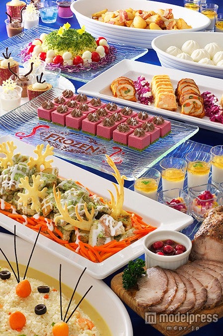 スペシャルブッフェ¥3090／（C）Disney