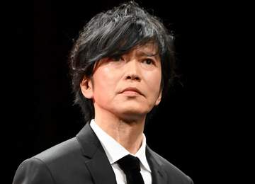 田辺誠一 従兄弟は日本を代表するヘヴィメタバンドを創設 難関大卒→数学教師→新たなバンドでメジャーデビューの超個性派