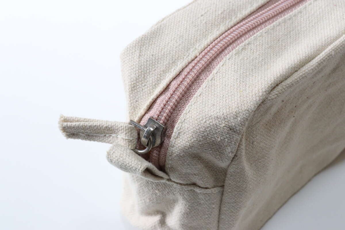 刺繍ボックスポーチ(サメ、メンダコ) ファスナー 刺繍ボックスポーチ(サメ、メンダコ) ファスナー