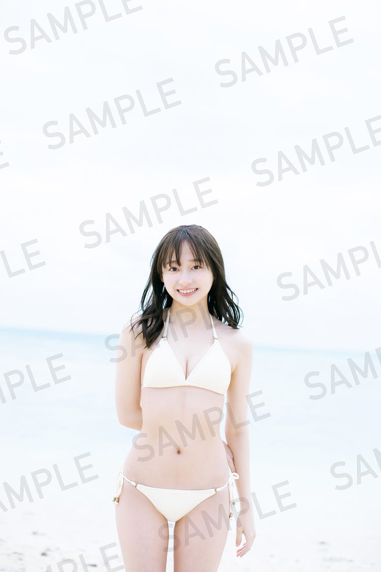 影山 優佳 写真 集