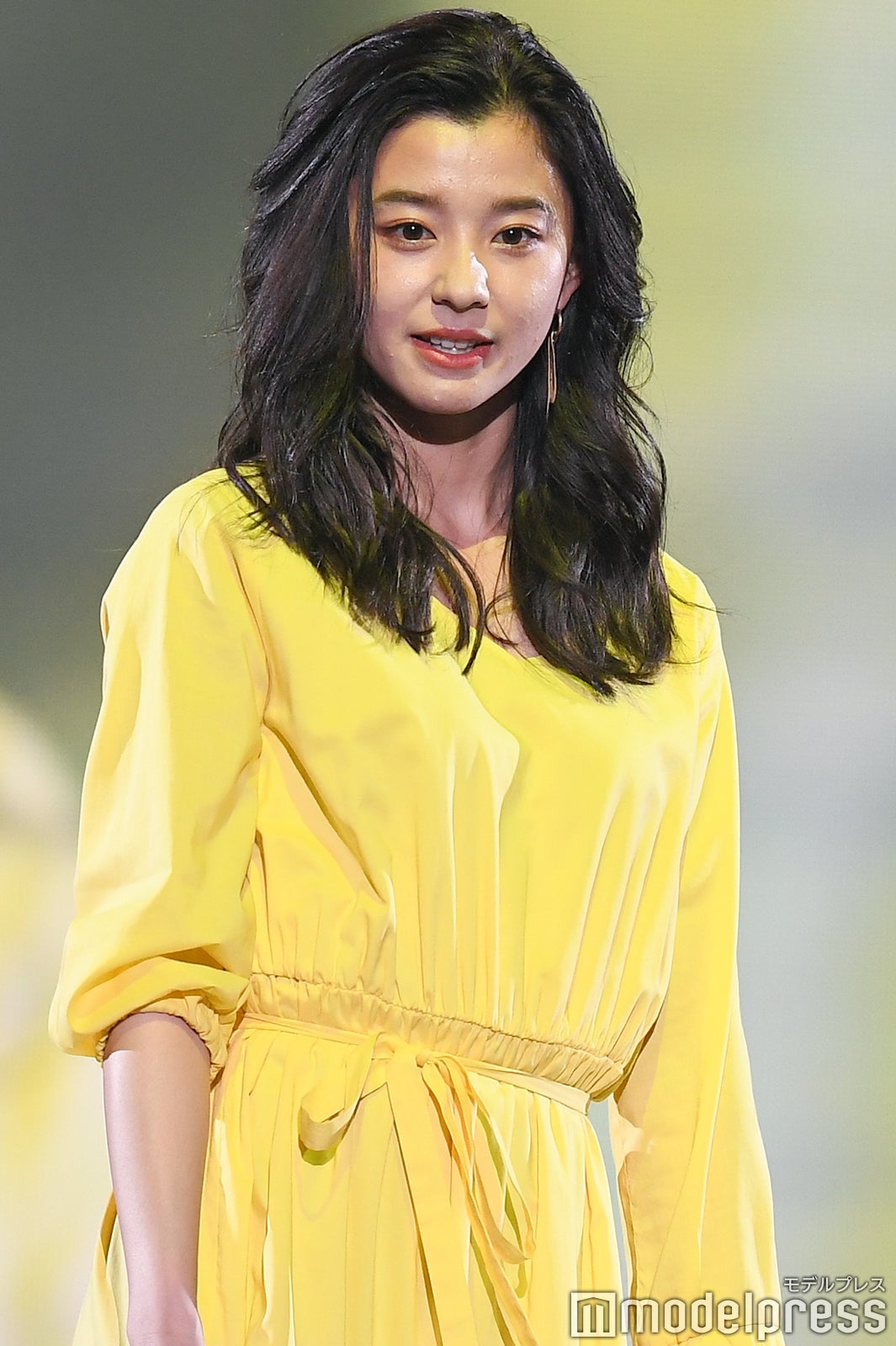 朝比奈彩 （C）モデルプレス