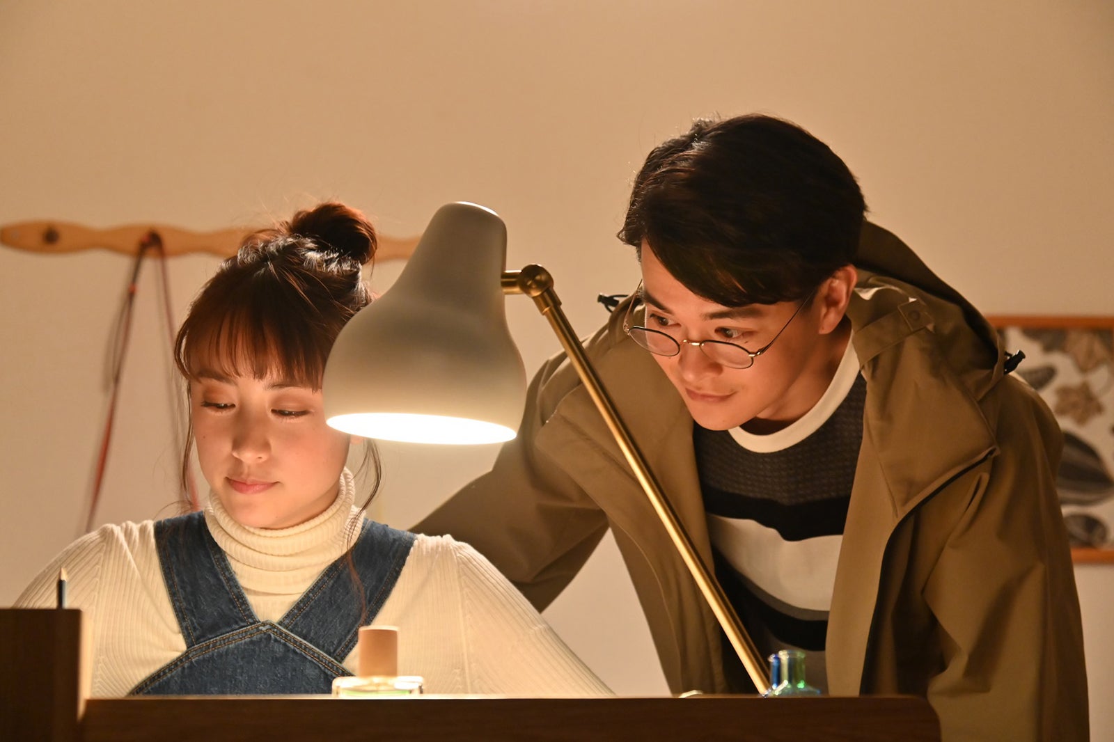 山本美月、瀬戸康史（C）カンテレ