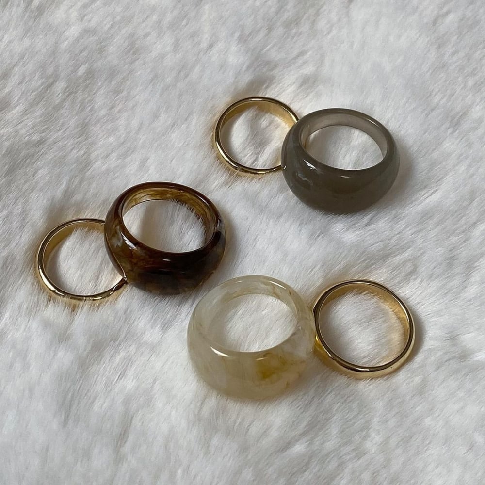 スリコのマーブルワイドリング