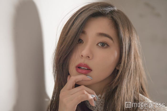 朝比奈彩(C)モデルプレス