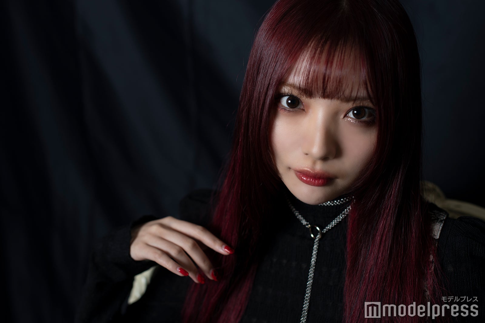 藍染カレン（C）モデルプレス