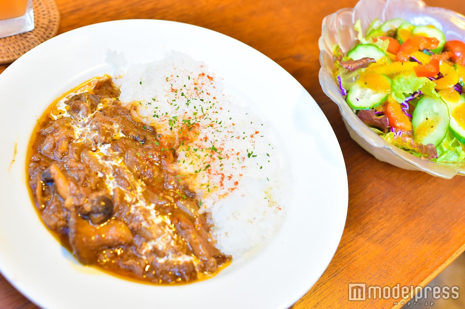 特製のハヤシライスを召し上がり