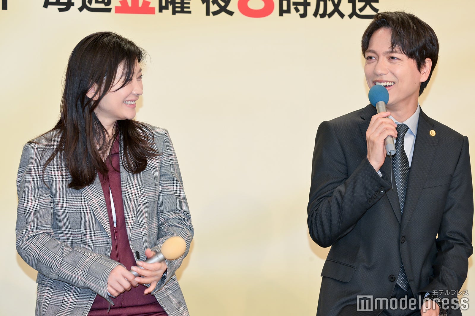 篠原涼子、山崎育三郎（C）モデルプレス