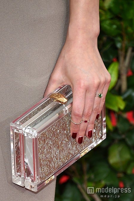 クラッチを合わせてエレガントに/photo:Getty Images