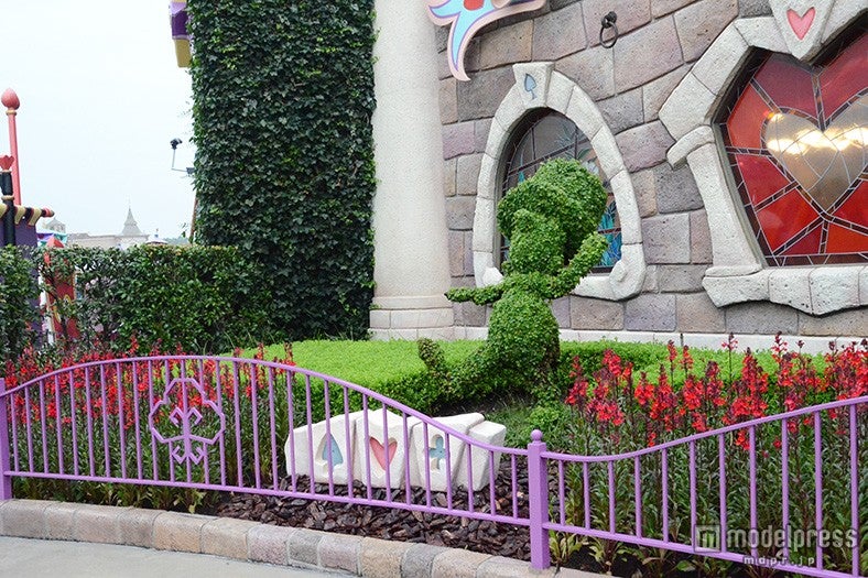 クールスポット（「クイーン・オブ・ハートのバンケットホール」横）