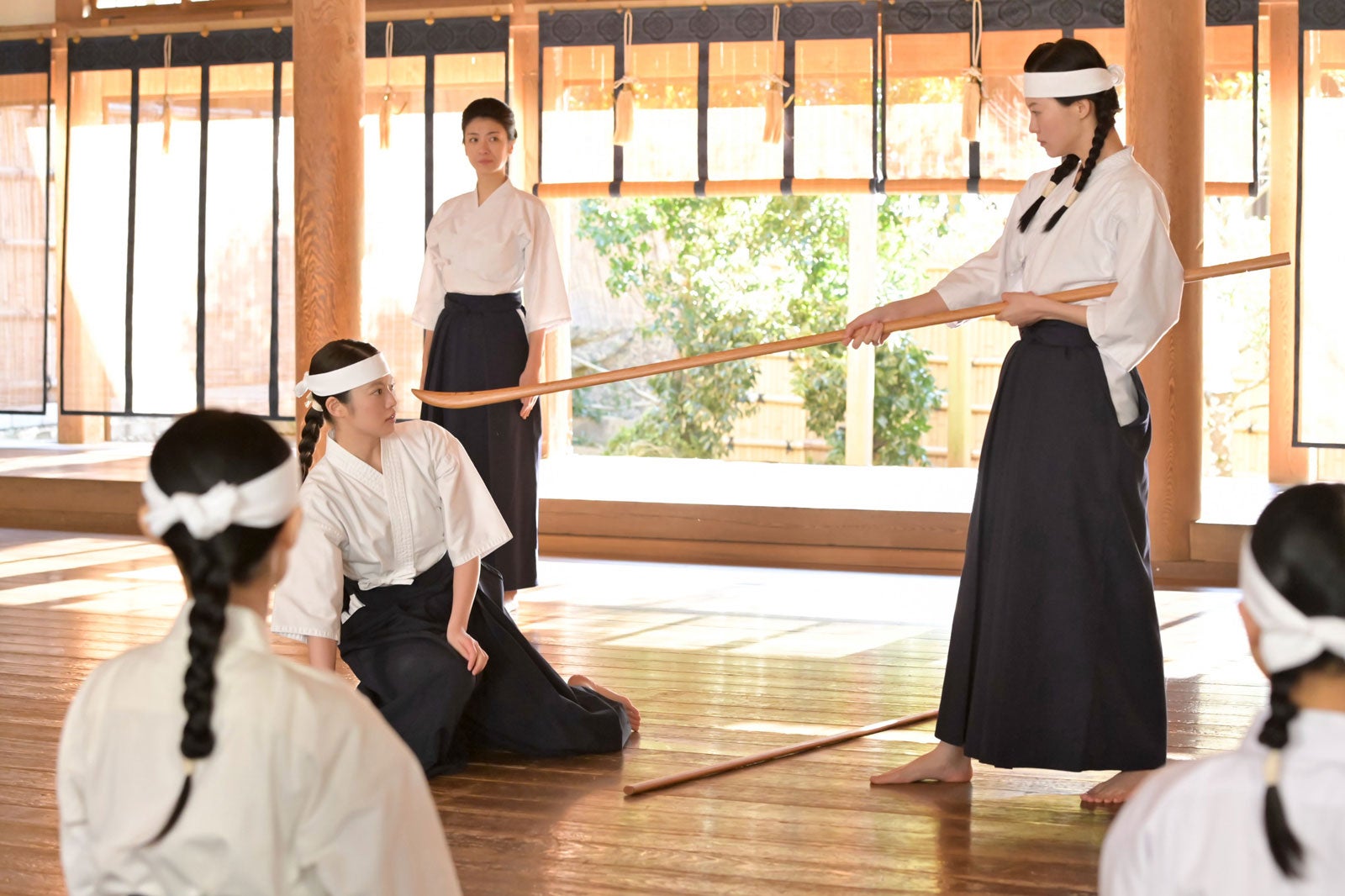 今田美桜、瀧内公美、志田彩良「あんぱん」第25話（C）NHK