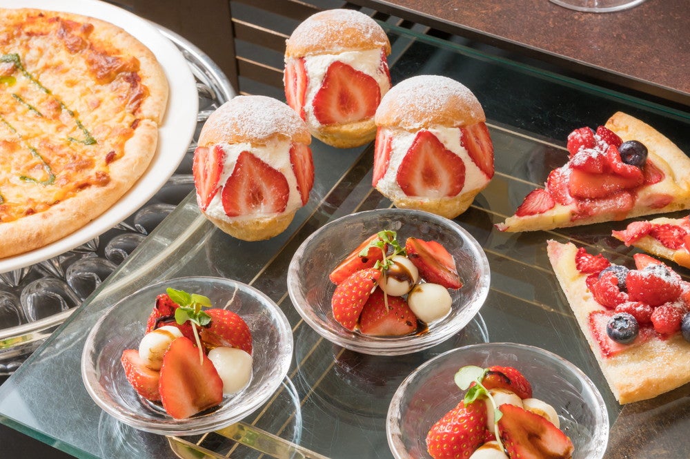 ストロベリースイーツブッフェ2022／画像提供：横浜ベイシェラトン ホテル＆タワーズ