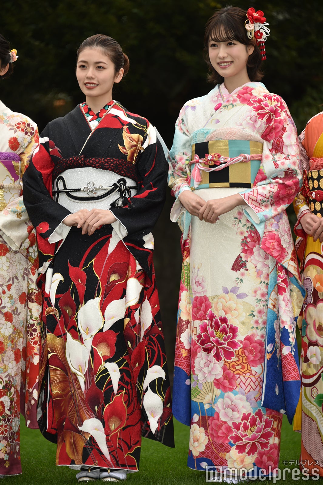 小芝風花、高橋ひかる（C）モデルプレス