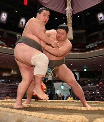 大相撲 交通網大混乱で出番早まる力士「アップがいつもよりできなかった」 光星竜が対応して無傷3連勝