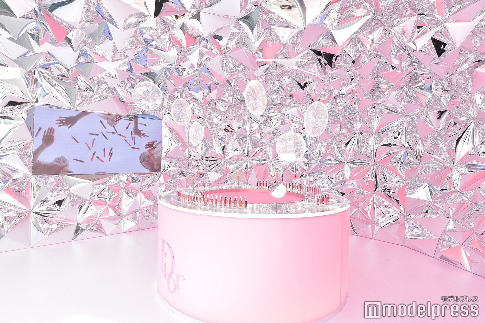 DIOR BLOOMING LOVE GARDEN -ディオール ブルーミング ラブ ガーデン- （C）モデルプレス