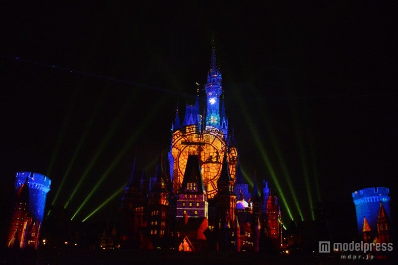 TDL初のプロジェクションマッピング「ワンス・アポン・ア・タイム」／ピーター・パン