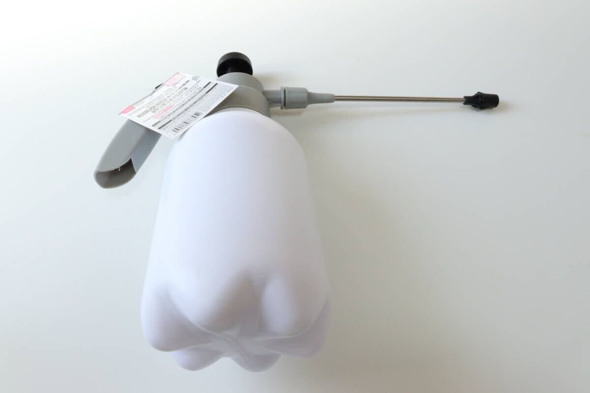 ダイソー　ロングノズル付き蓄圧式噴霧器　商品タグ