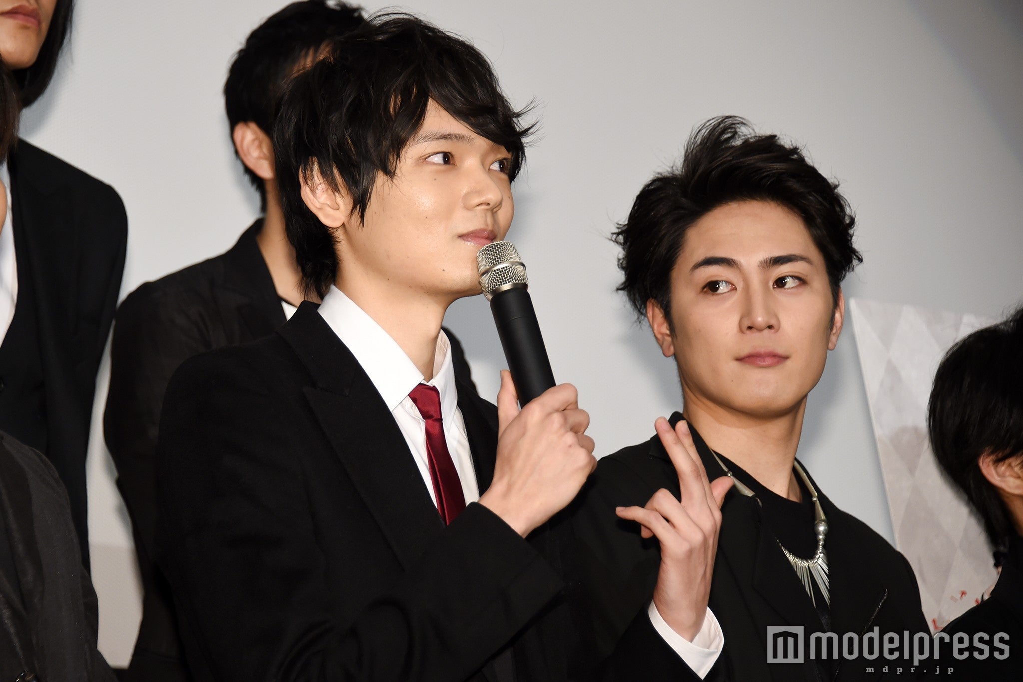 （左から）古川雄輝、間宮祥太朗（C）モデルプレス