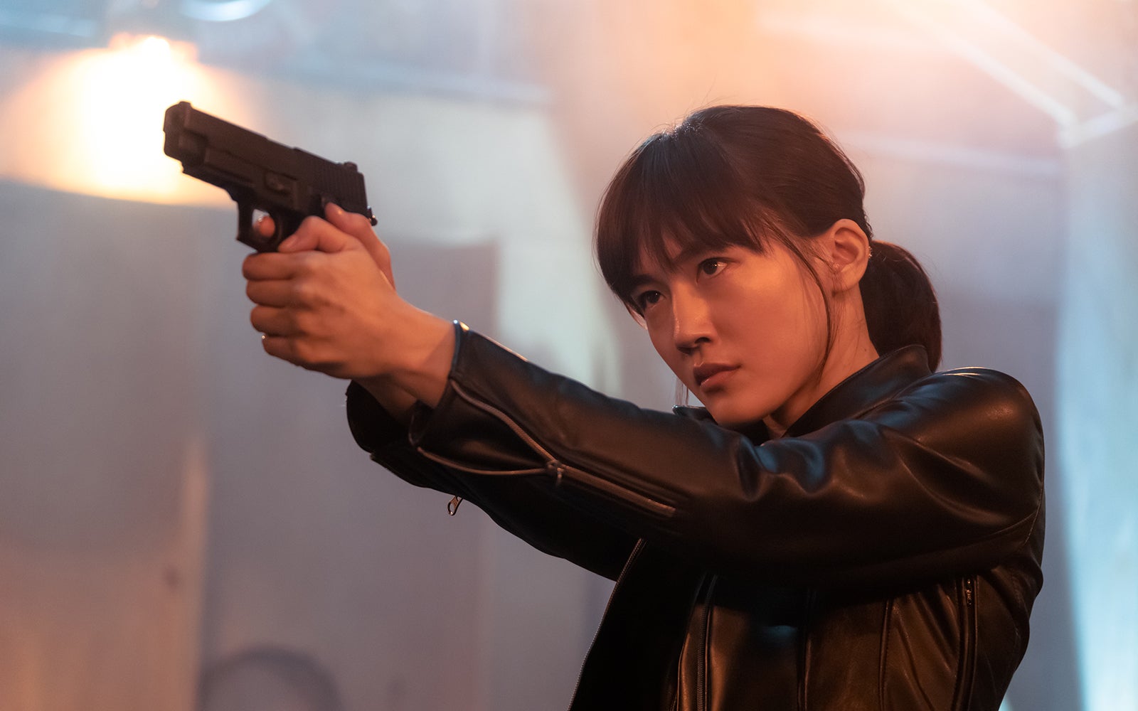 綾瀬はるか（C）2020映画「奥様は、取り扱い注意」製作委員会