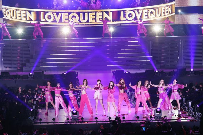 E-girls(提供写真)