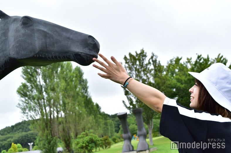 場内に点在するアートを求めて散策してみよう