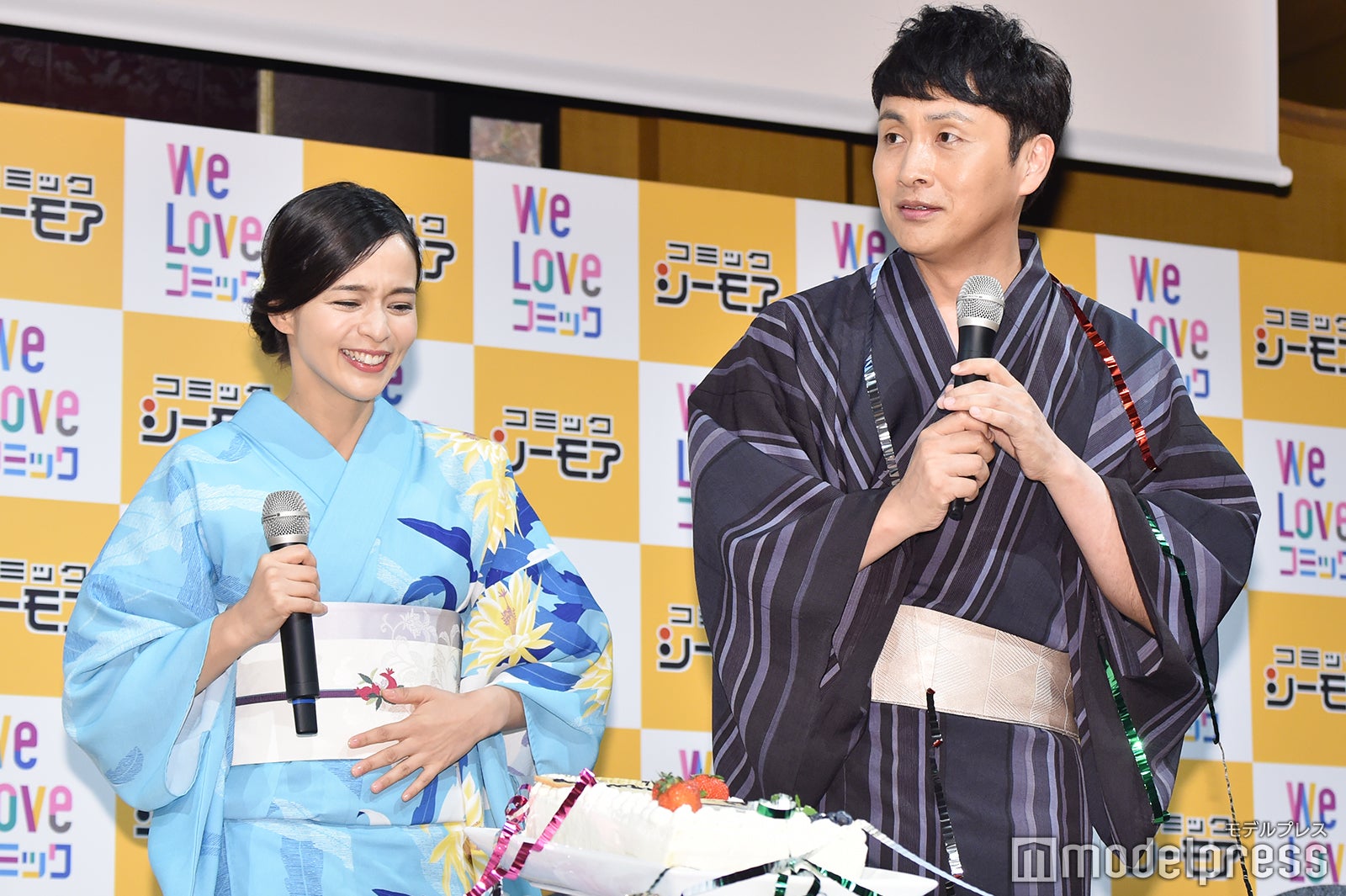 加藤ローサ、児嶋一哉 （C）モデルプレス