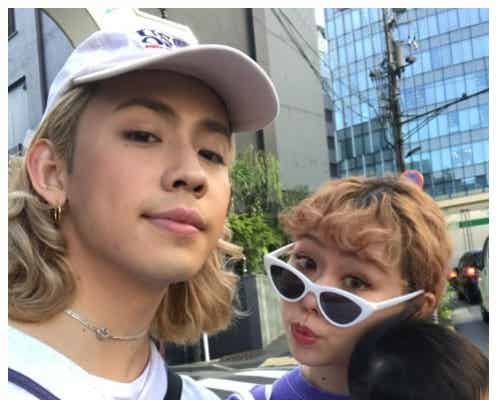 ぺこ&りゅうちぇる、家族写真に「素敵」「幸せそう」の声