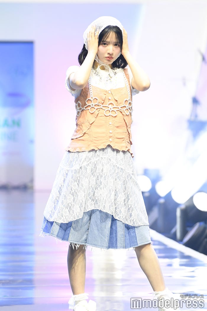 鎮西寿々歌(C)モデルプレス