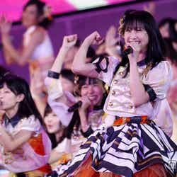 「AKB48 2013 真夏のドームツアー~まだまだ、やらなきゃいけないことがある~」ナゴヤドーム公演初日より(C)AKS