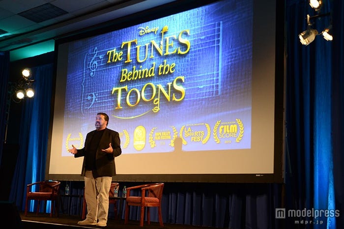 「THE TUNES BEHIND THE TOONS」の様子