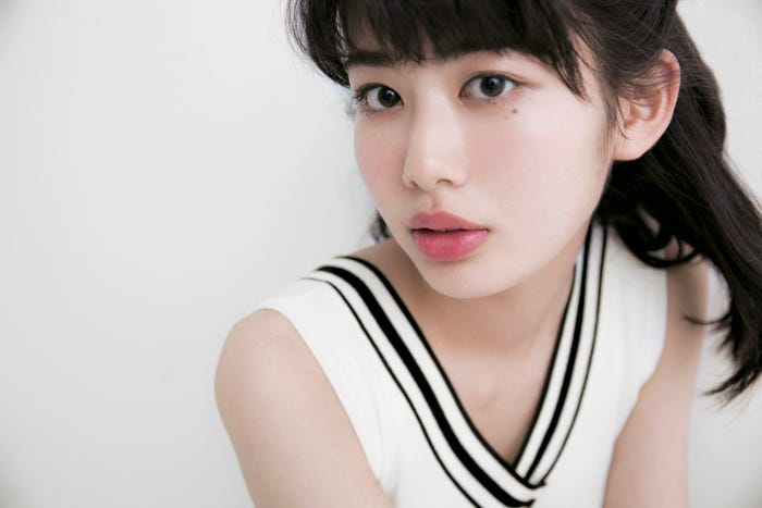 山崎紗彩(X21)