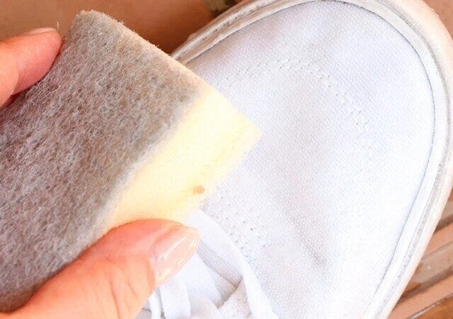 ダイソー スニーカークリーナー(キャンバス・布地用、50ml) ダイソー スニーカークリーナー(キャンバス・布地用、50ml)