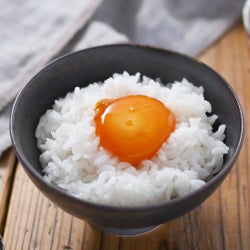 絶品卵かけごはんができる!「卵黄のしょうゆ漬け」の作り方