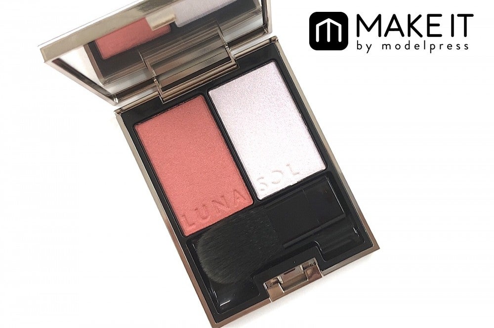 LUNASOL／カラーリンググレイズ／EX01 Illuminating／6,200円（税抜） (C)メイクイット