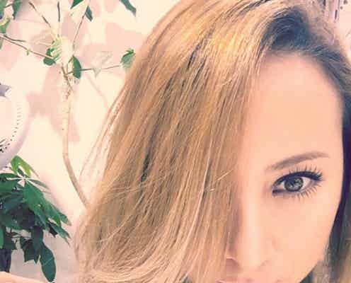 道端アンジェリカ“金髪カムバック”で華やか大人ヘアにイメチェン