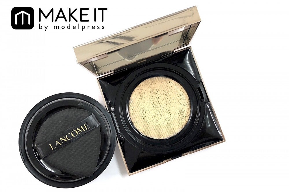 【ファンデーション部門1位】LANCOME／アプソリュタンクッションコンパクト／全4色 (C)メイクイット