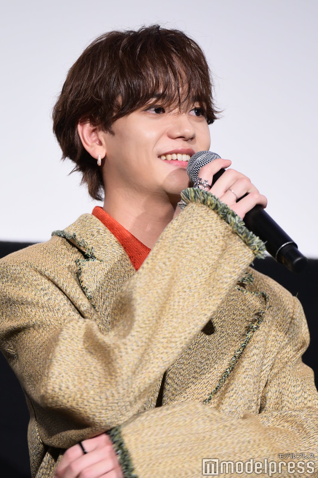 FANTASTICS中島颯太、汗かく宮世琉弥へハンカチ差し出す この
