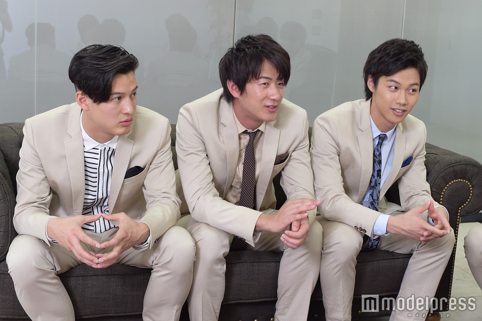 シュネル、佐脇慧一、手島章斗（C）モデルプレス